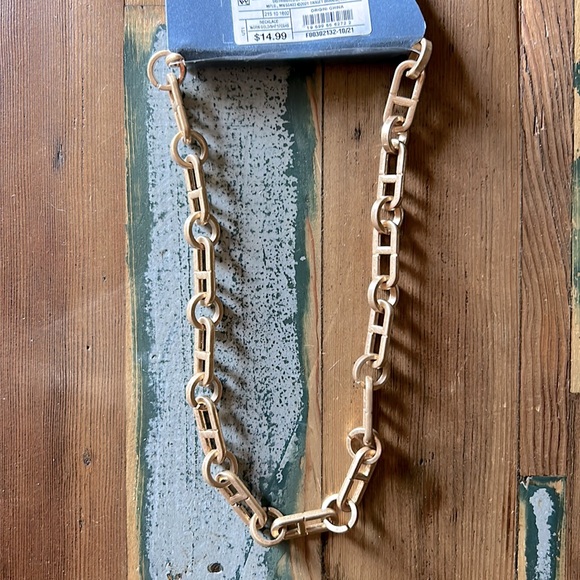 NWT Chain Necklace Universal Thread Matte Gold - Picture 6 of 8